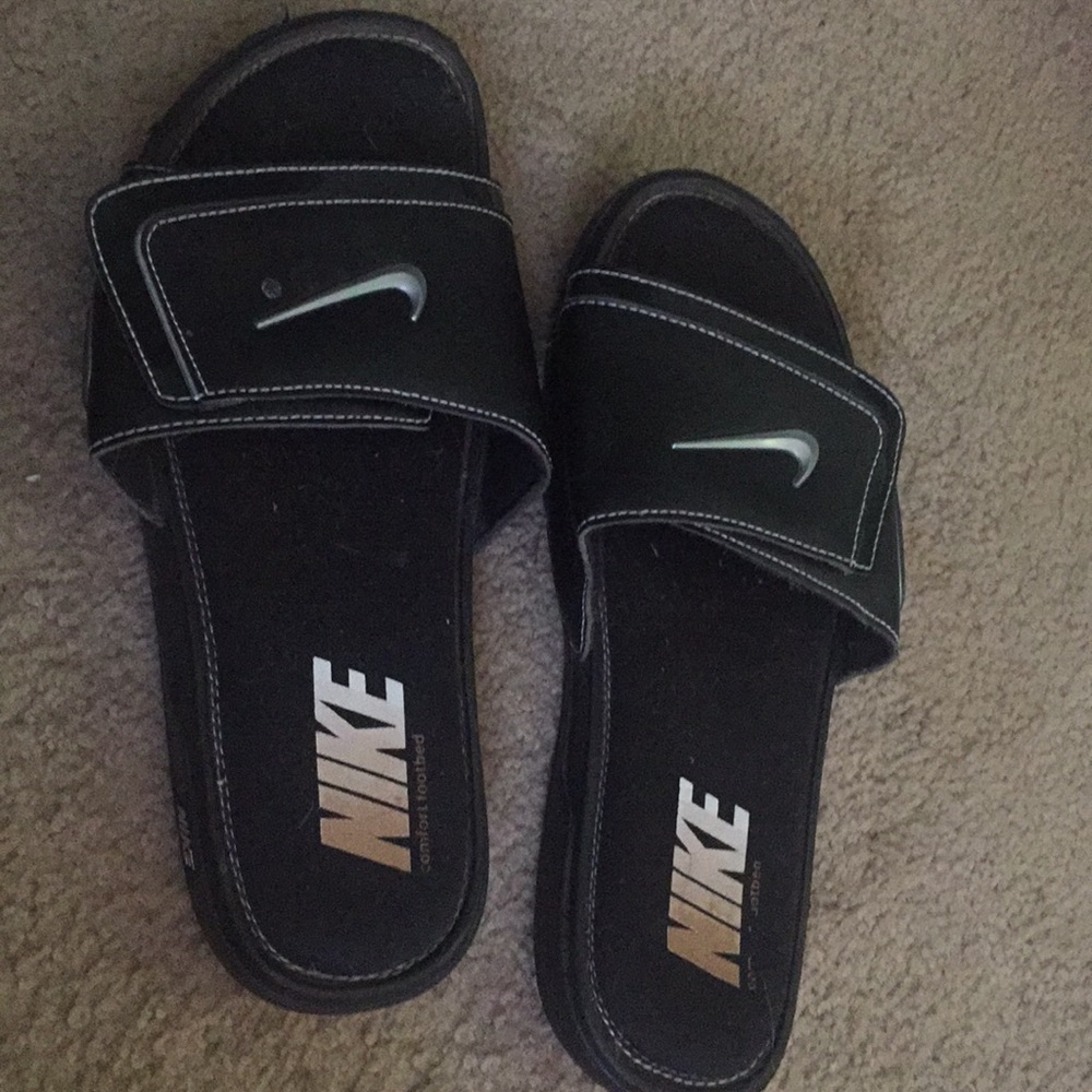 nike sandals